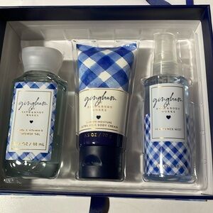 Bath & Body Works Gingham trio - bath gel, moisturizer and fragrance mist